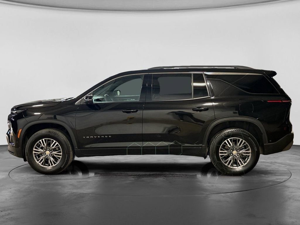 Used 2025 Chevrolet Traverse LT w/ Enhanced Driving Package AWD/4WD image 8
