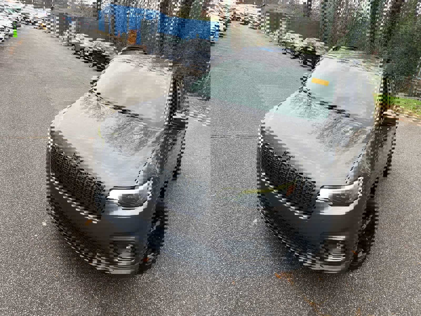 Used 2019 Jeep Cherokee Latitude Plus image 3