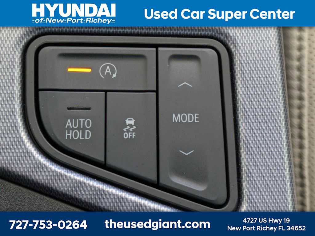 Used 2025 Cadillac CT4 Premium Luxury RWD image 29