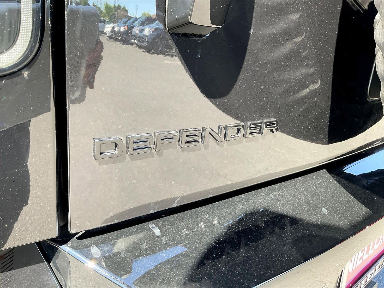 New 2026 Land Rover Defender 110 X-Dynamic SE AWD/4WD image 26