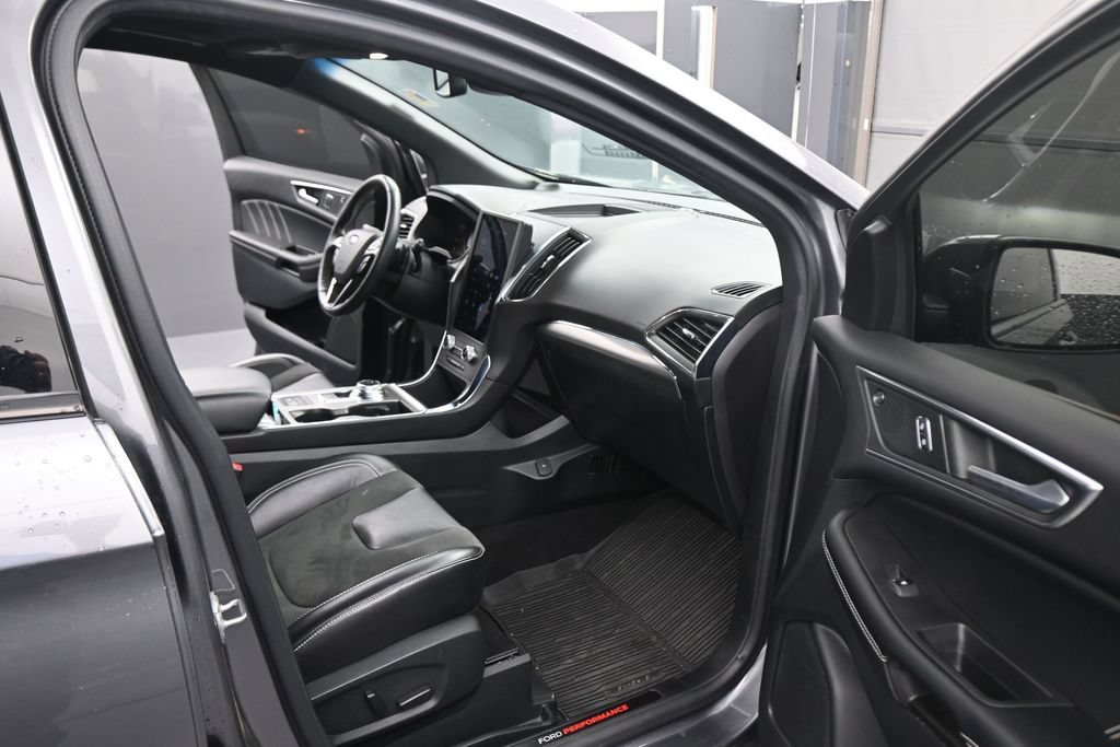Used 2022 Ford Edge ST w/ Equipment Group 401A AWD/4WD image 46