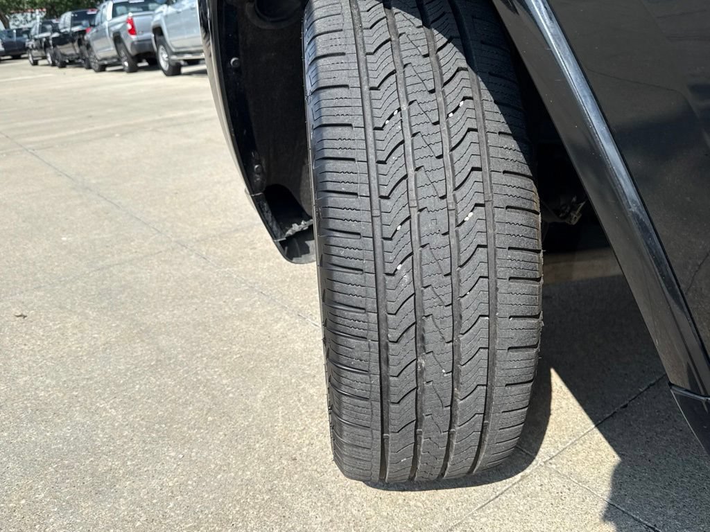Used 2019 Jeep Grand Cherokee Altitude AWD/4WD image 52