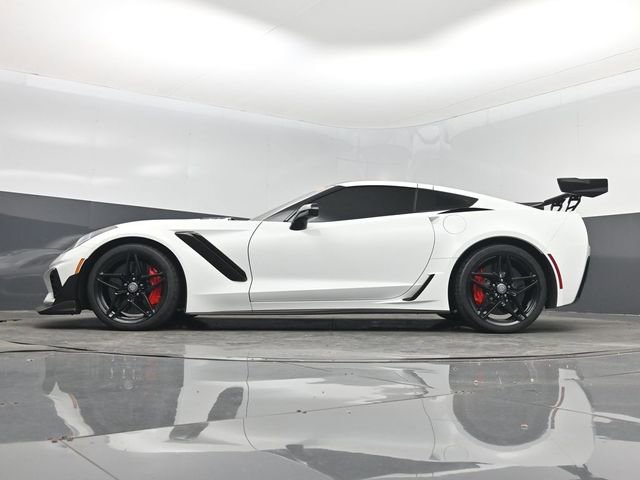 Used 2019 Chevrolet Corvette ZR1 RWD image 15