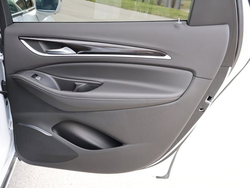 Used 2020 Buick Enclave Avenir w/ Avenir Technology Package image 16