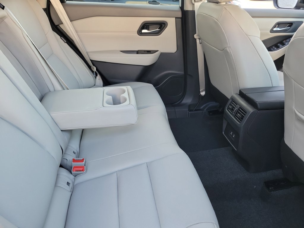New 2026 Nissan Rogue Dark Armor AWD/4WD image 14