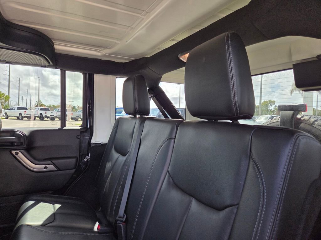 Used 2018 Jeep Wrangler Altitude image 17