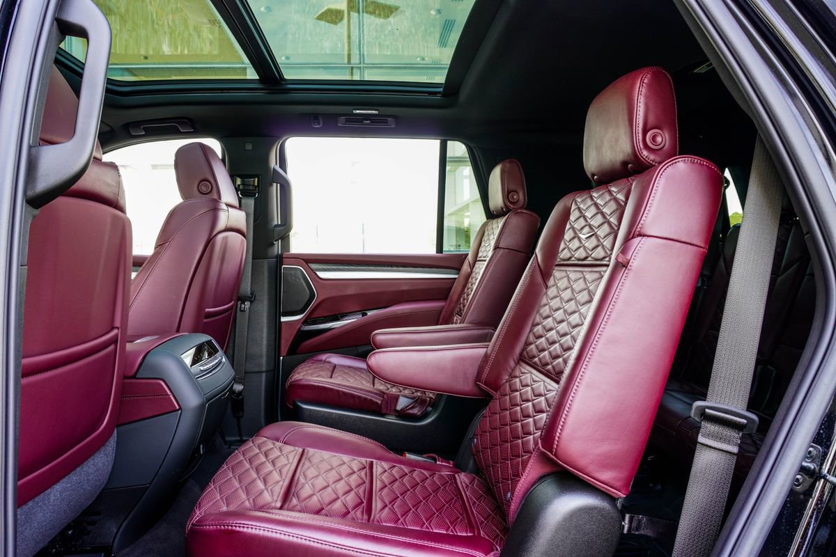 Used 2026 Cadillac Escalade Luxury w/ Touring Package image 44