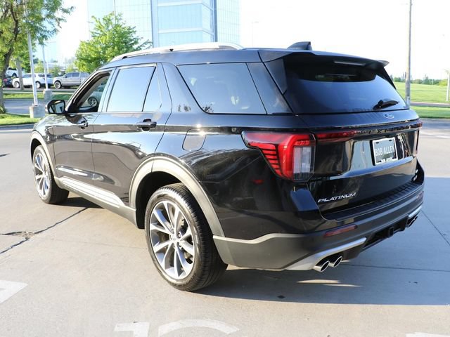 Used 2025 Ford Explorer Platinum w/ Ultimate Package AWD/4WD image 4