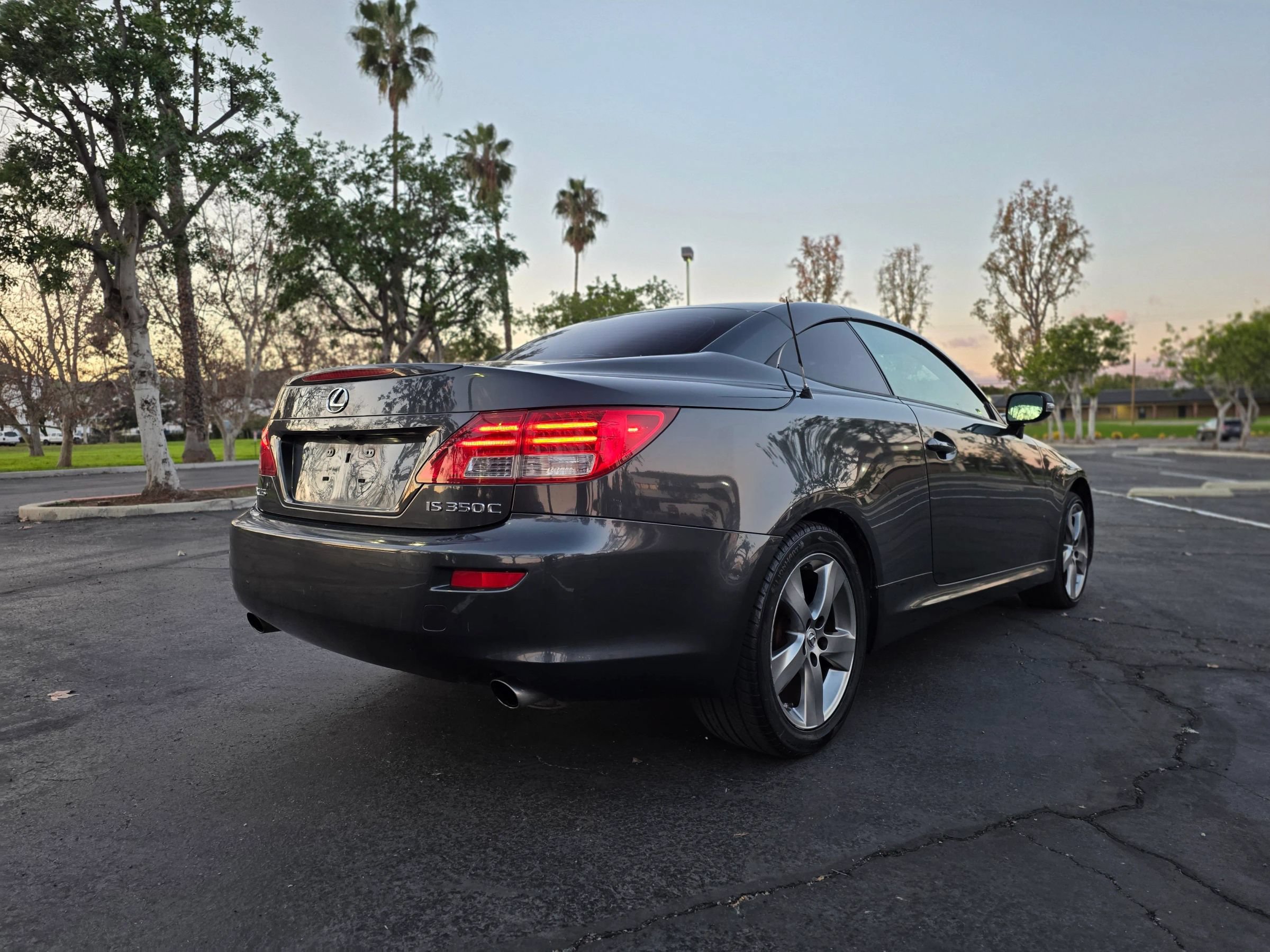 Used 2010 Lexus IS 350C RWD image 4
