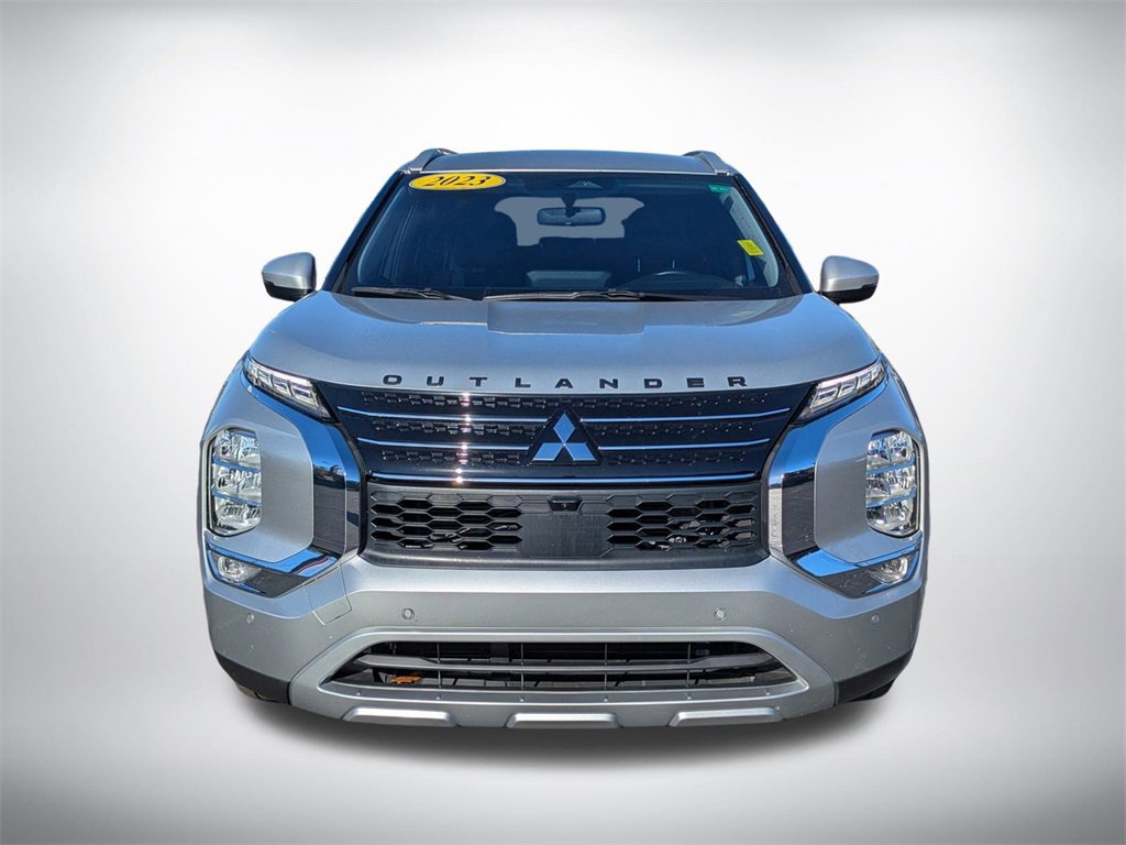Used 2023 Mitsubishi Outlander SE image 9