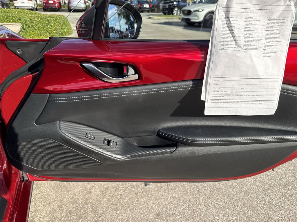Used 2022 MAZDA MX-5 Miata Grand Touring w/ Weather Package image 43
