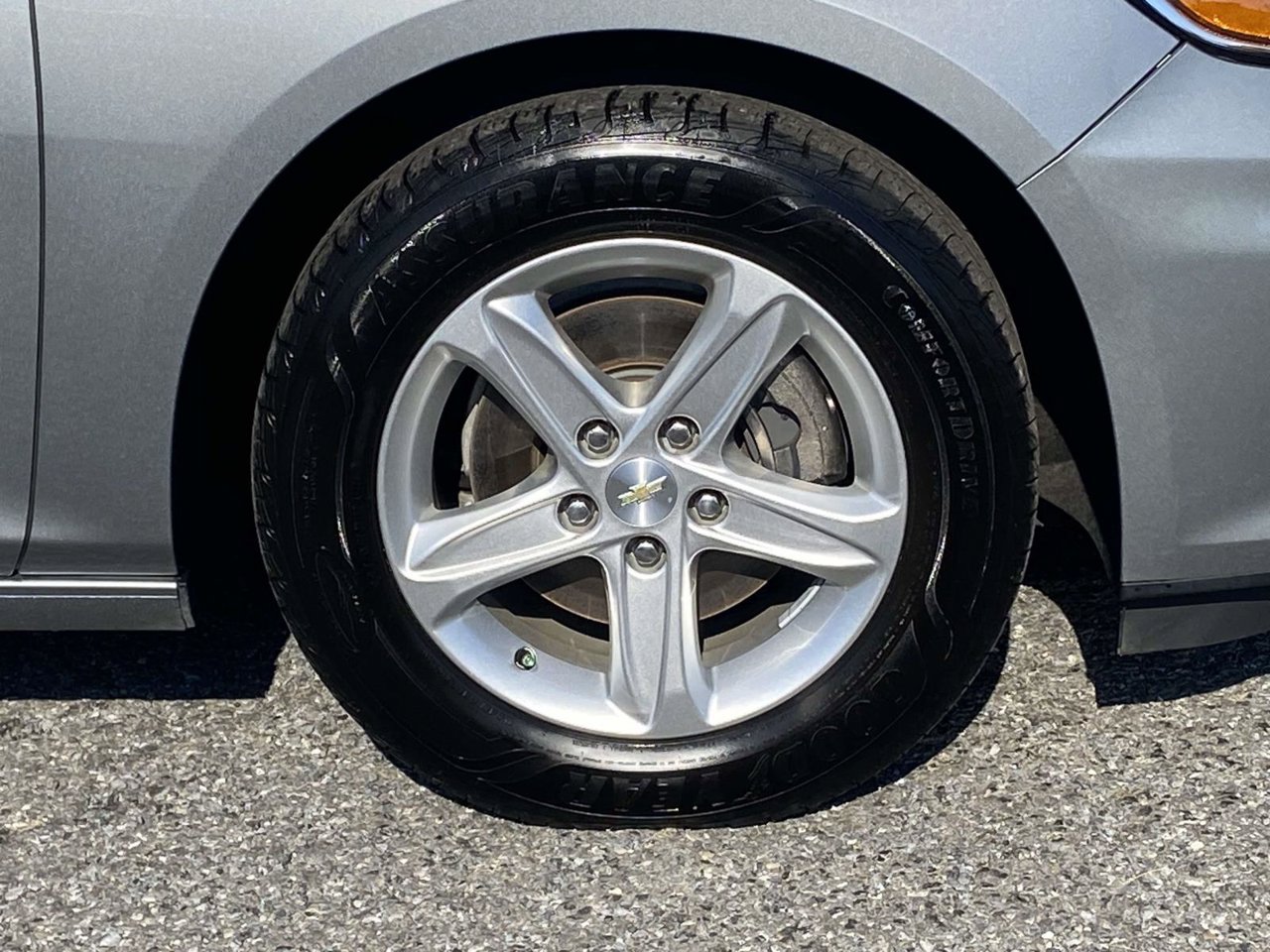 Used 2023 Chevrolet Malibu LS FWD image 10