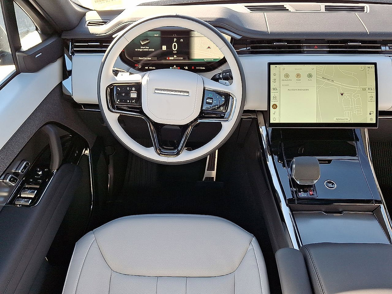 New 2025 Land Rover Range Rover Sport Dynamic SE AWD/4WD image 18