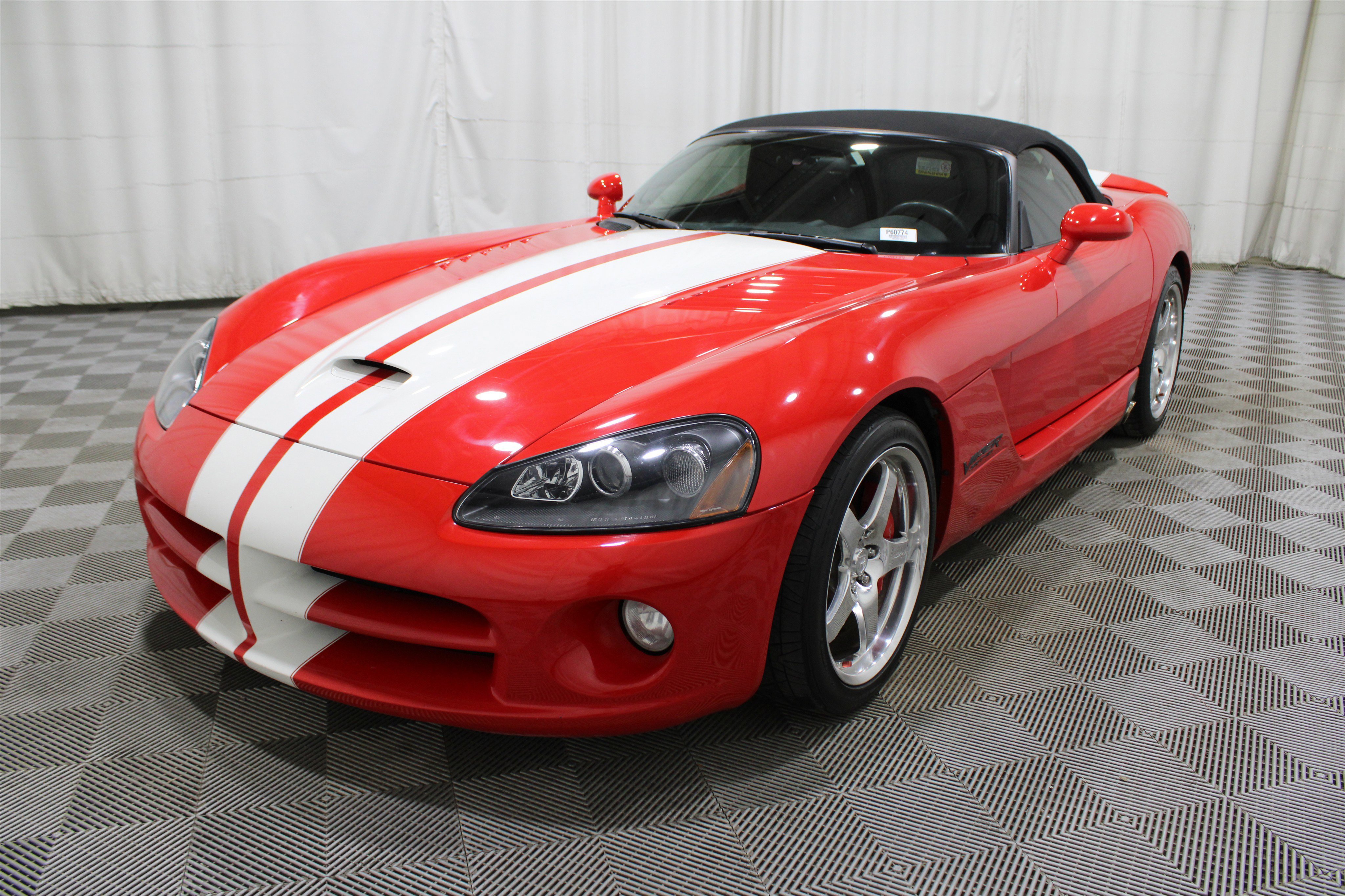 Used 2004 Dodge Viper SRT-10 RWD image 20