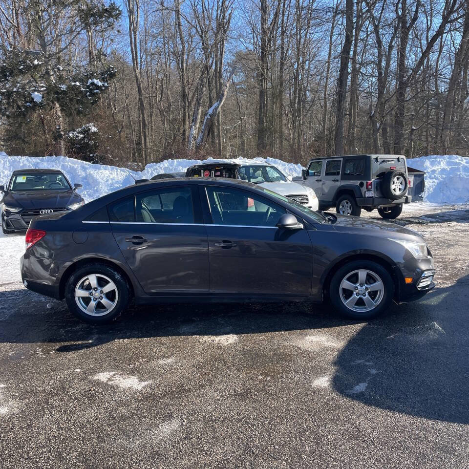 Used 2015 Chevrolet Cruze LT image 12