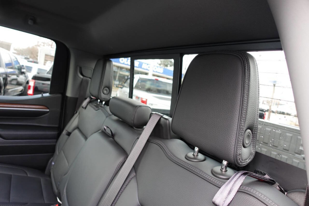 Used 2023 GMC Sierra 1500 Denali w/ Denali Reserve Package AWD/4WD image 28