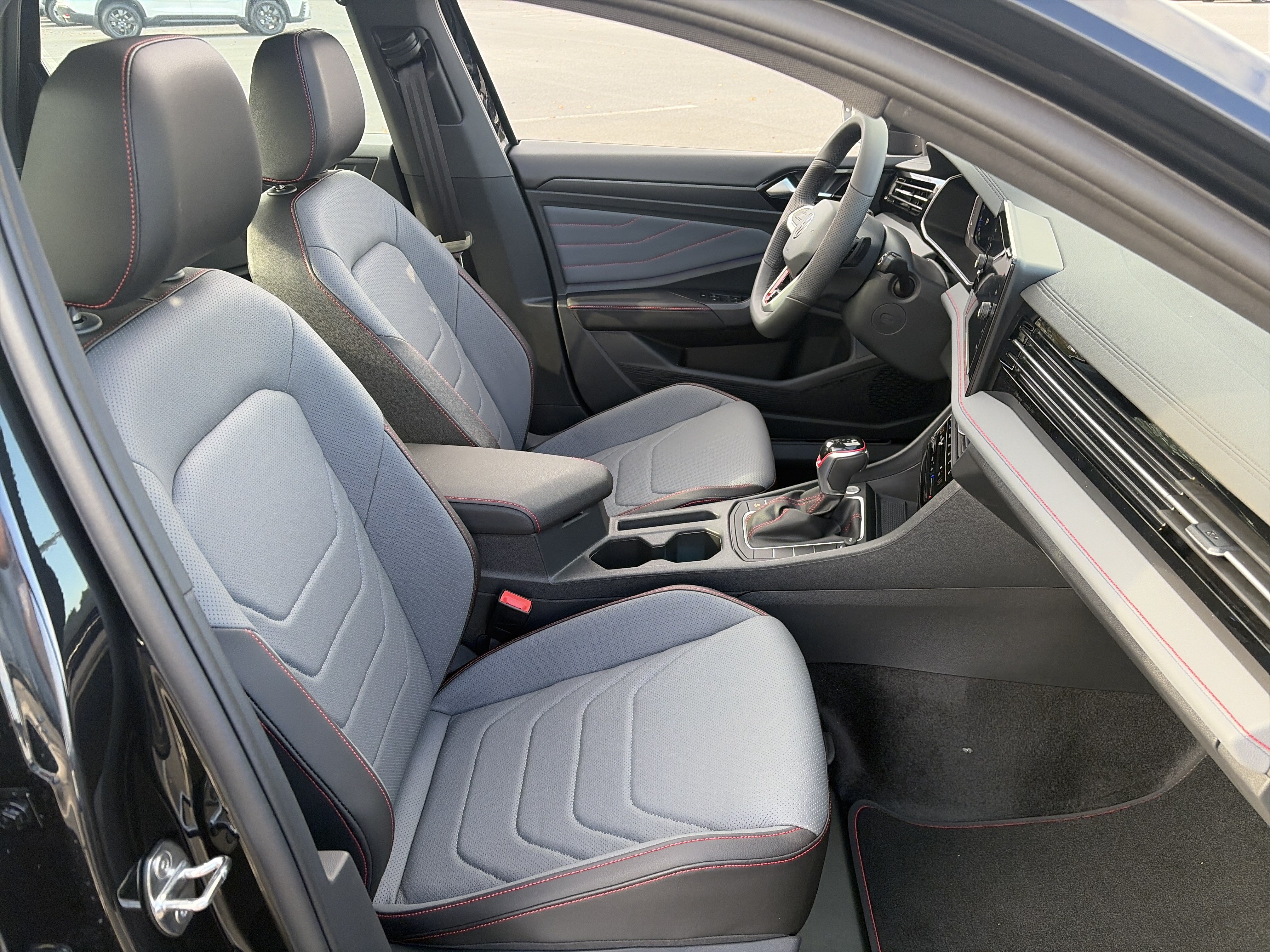 New 2027 Volkswagen Jetta GLI Autobahn FWD image 17