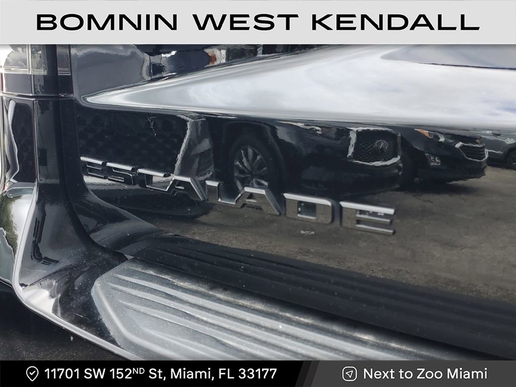 Used 2021 Cadillac Escalade Premium Luxury w/ Driver Assist Tech Package image 8