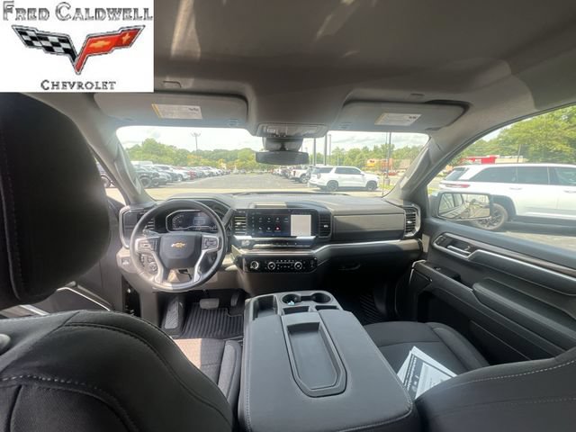 Used 2023 Chevrolet Silverado 1500 LT AWD/4WD image 25