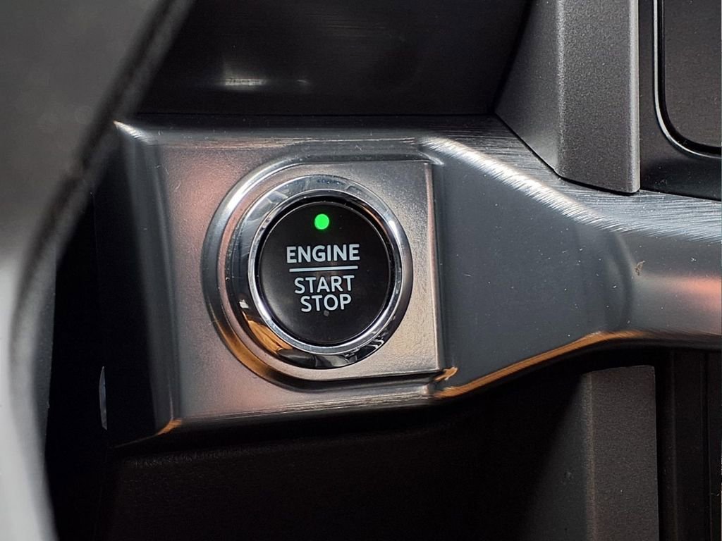 Used 2022 Ford F150 Lariat image 15