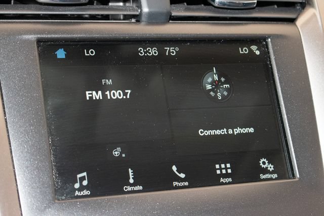 Used 2018 Ford Fusion SE w/ Fusion SE Technology Package FWD image 28