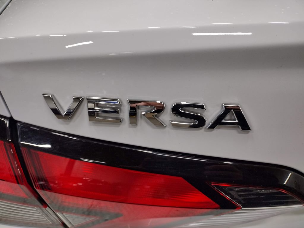 Used 2022 Nissan Versa S image 14