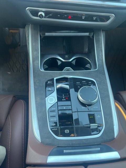 Used 2023 BMW X7 xDrive40i w/ Premium Package image 11