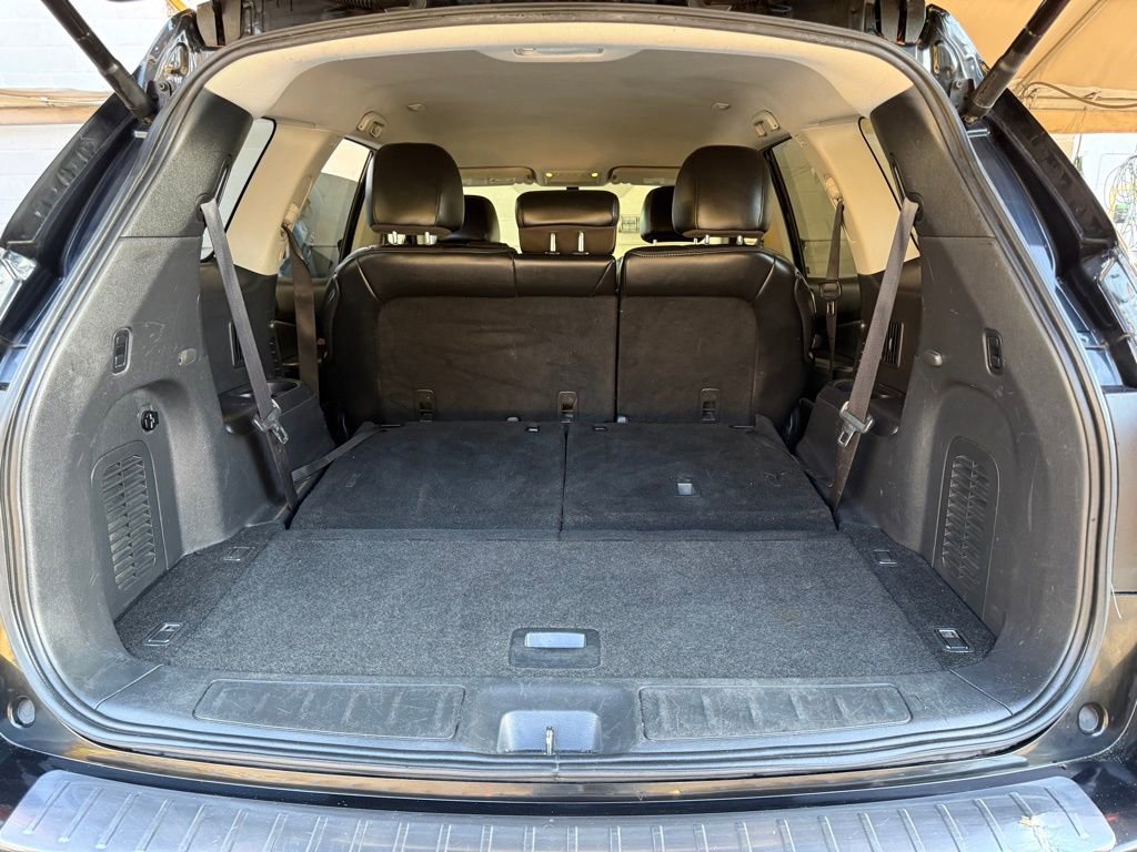 Used 2017 Nissan Pathfinder SL FWD image 13