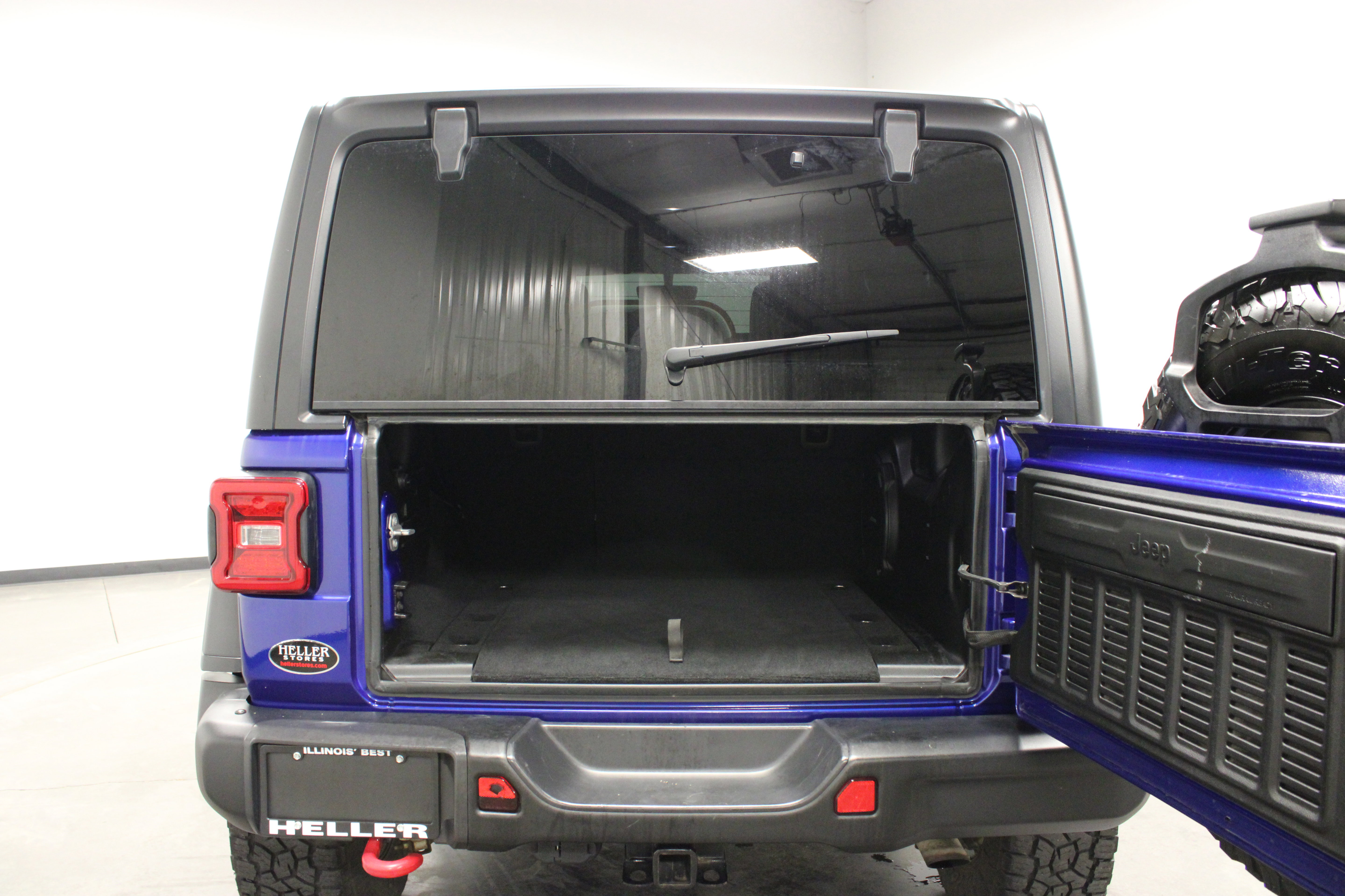 Used 2018 Jeep Wrangler Unlimited Rubicon AWD/4WD image 14