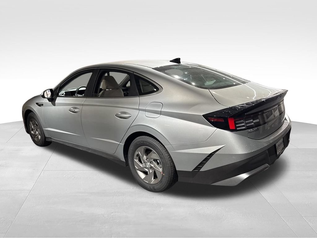 New 2026 Hyundai Sonata SE FWD image 7