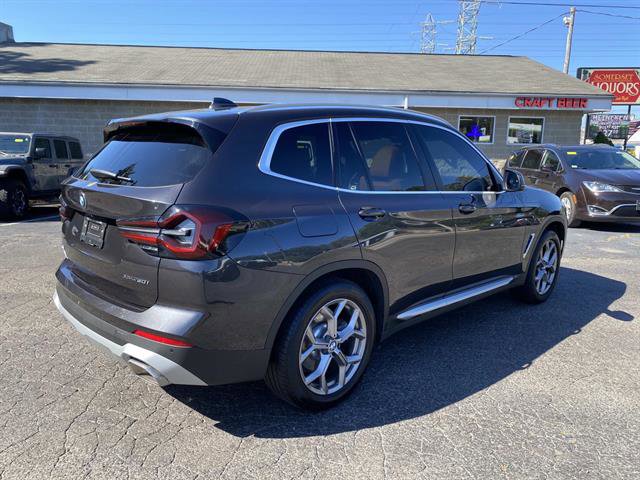 Used 2024 BMW X3 xDrive30i w/ Premium Package w/ZPA image 7