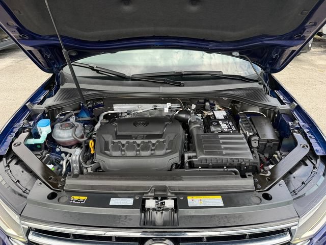 Certified 2024 Volkswagen Tiguan SE FWD image 20
