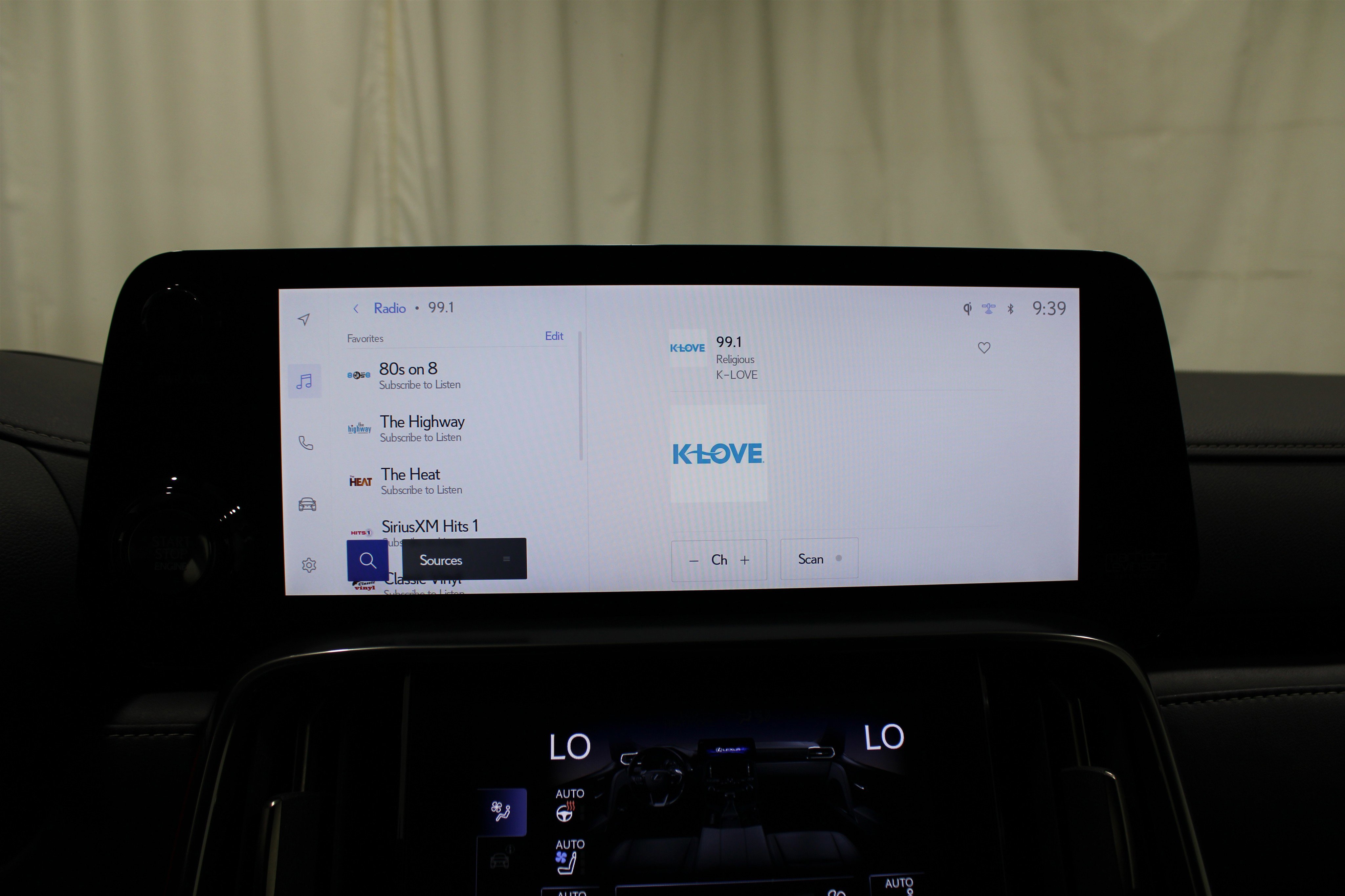 Used 2024 Lexus LX 600 F Sport image 15