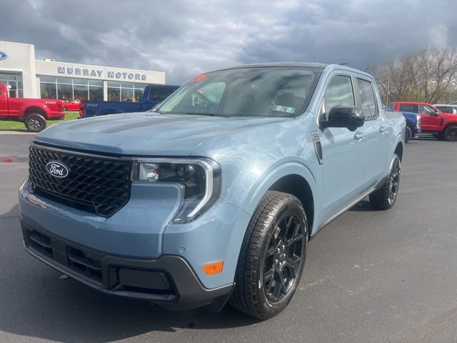 New 2026 Ford Maverick Lariat w/ Black Appearance Package