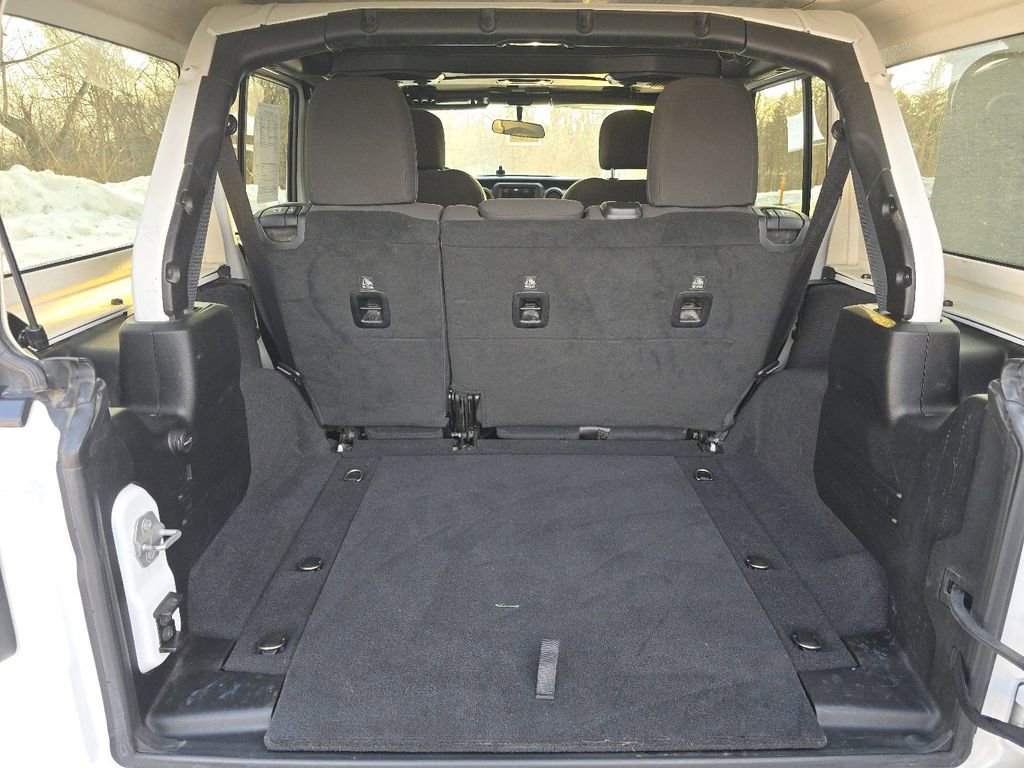 Used 2019 Jeep Wrangler Unlimited Sport S image 13