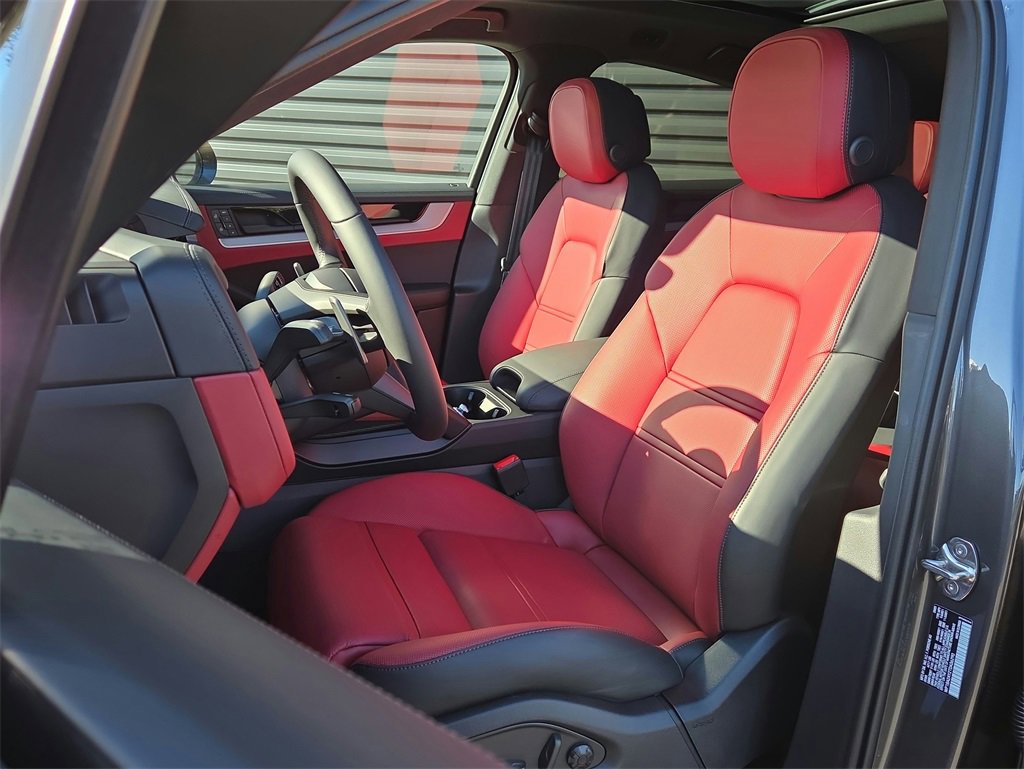 New 2026 Porsche Cayenne Coupe image 5