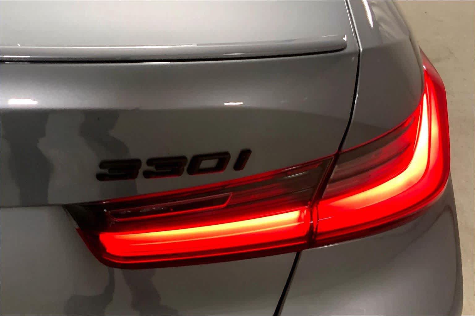 Certified 2023 BMW 330i xDrive Sedan w/ M Sport Package AWD/4WD image 29