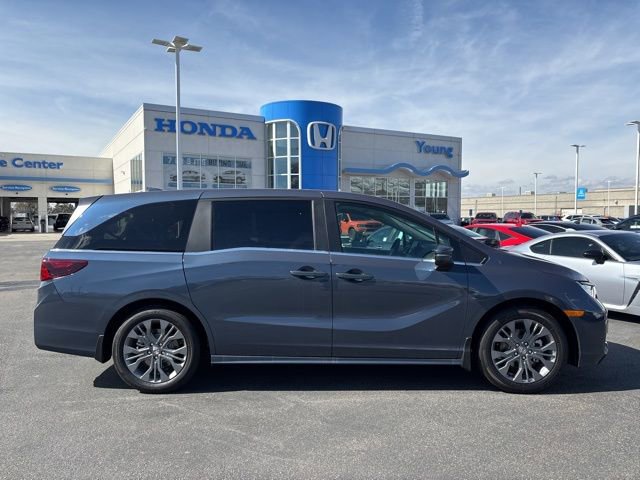 New 2026 Honda Odyssey Touring image 2