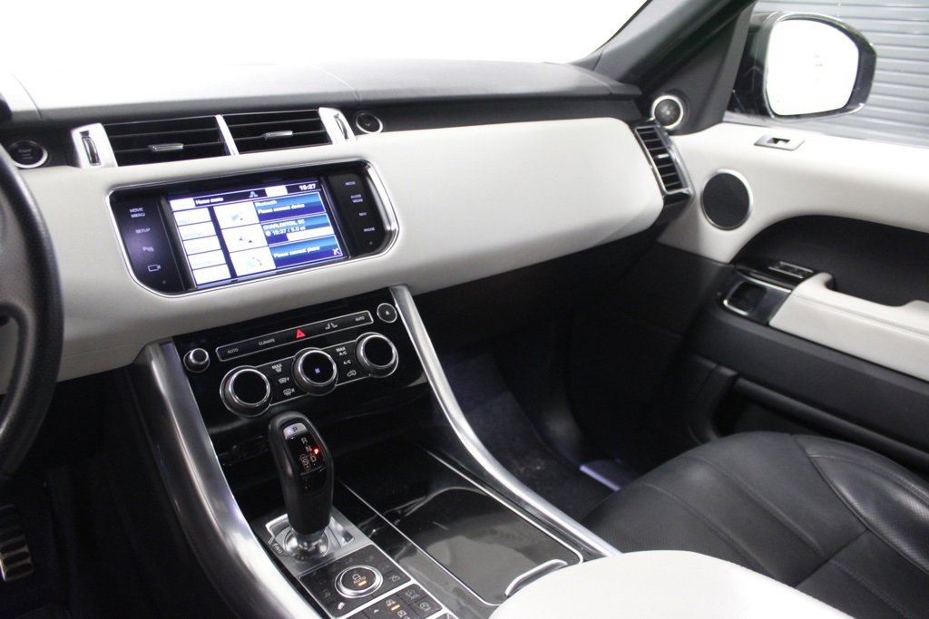 Used 2015 Land Rover Range Rover Sport Supercharged image 19