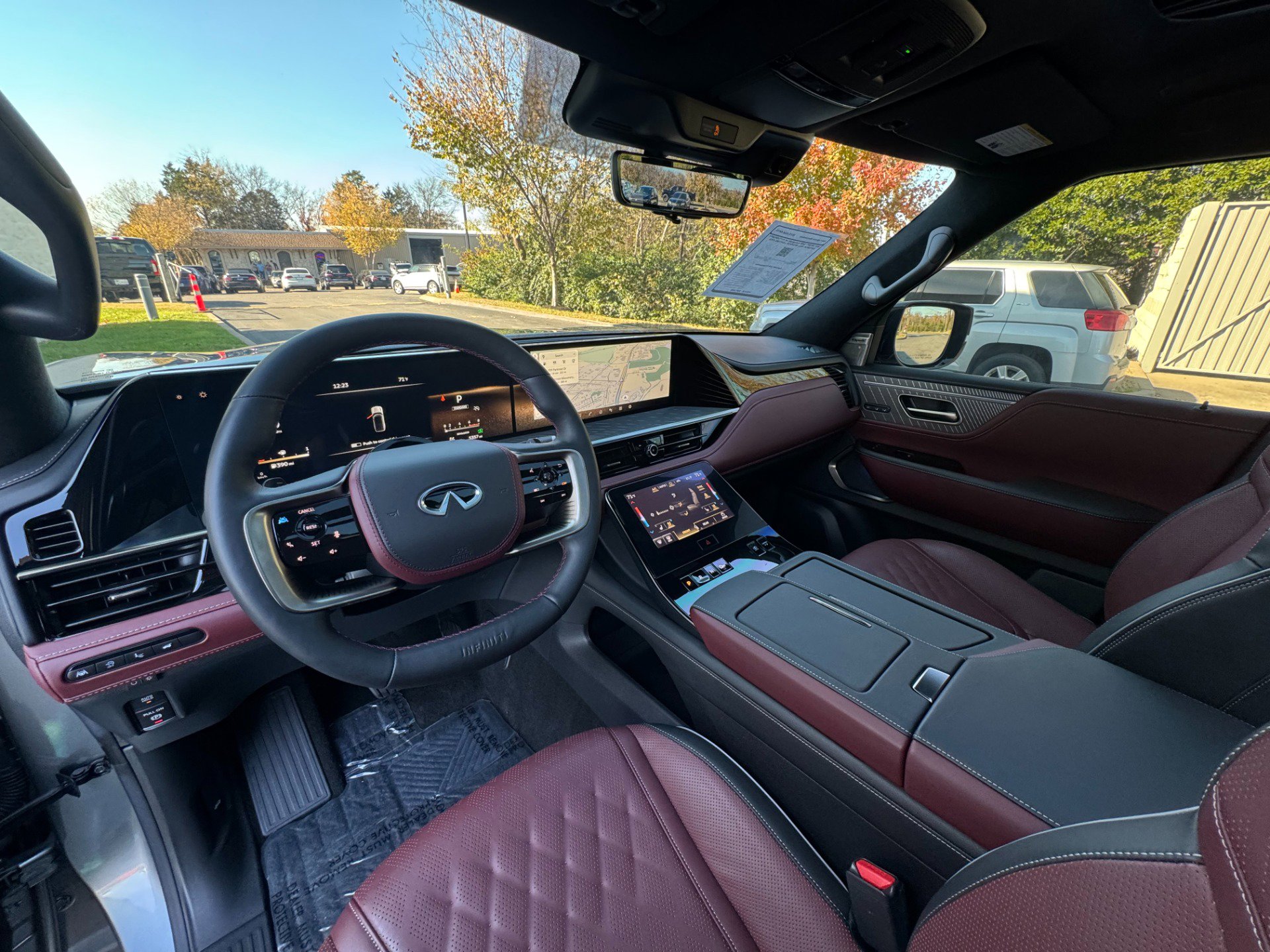 Used 2025 INFINITI QX80 Autograph w/ Autograph Exterior Package image 10