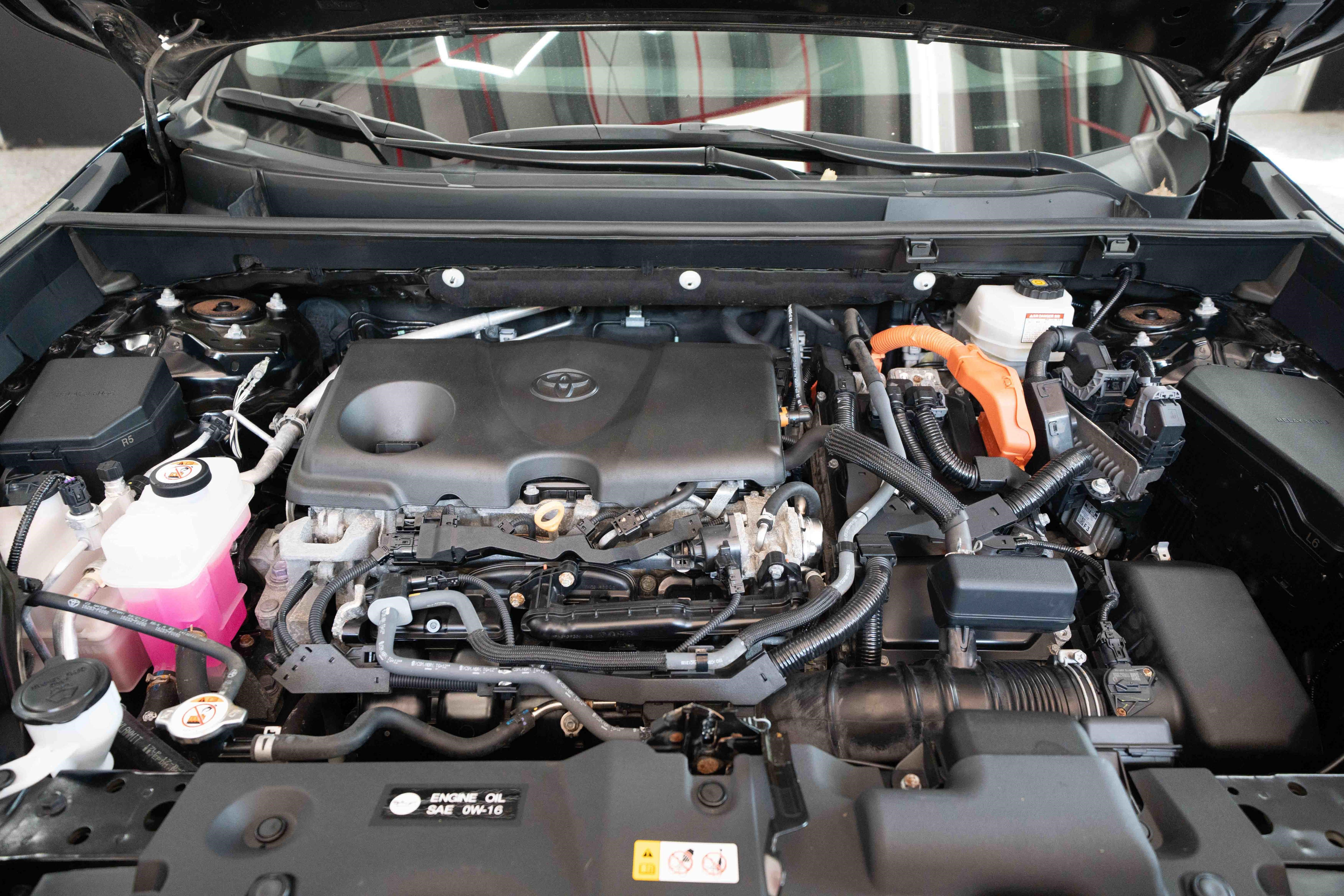 Used 2023 Toyota RAV4 LE AWD/4WD image 31
