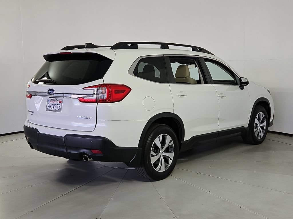 Certified 2023 Subaru Ascent Premium w/ Convenience Package AWD/4WD image 7