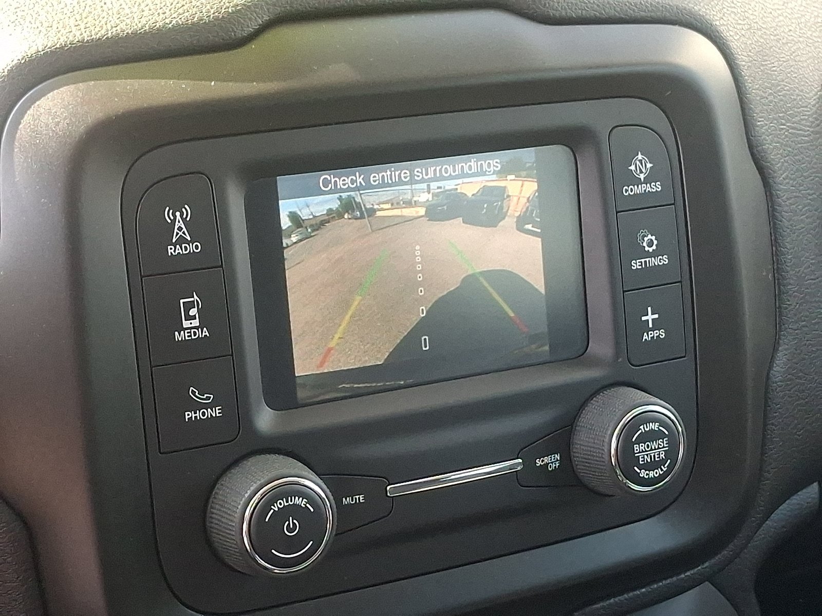 Used 2020 Jeep Renegade Sport w/ Sport Appearance Group AWD/4WD image 17