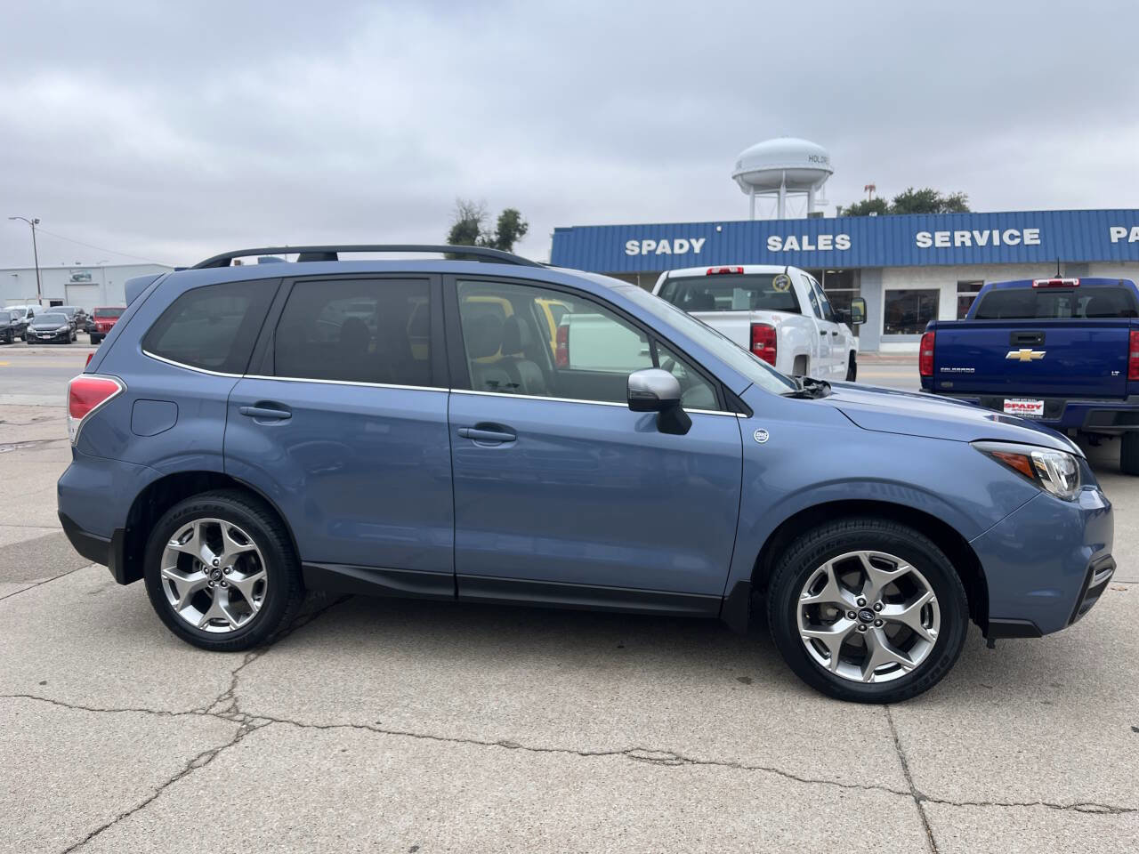 Used 2018 Subaru Forester 2.5i Touring w/ Popular Package #2 image 3