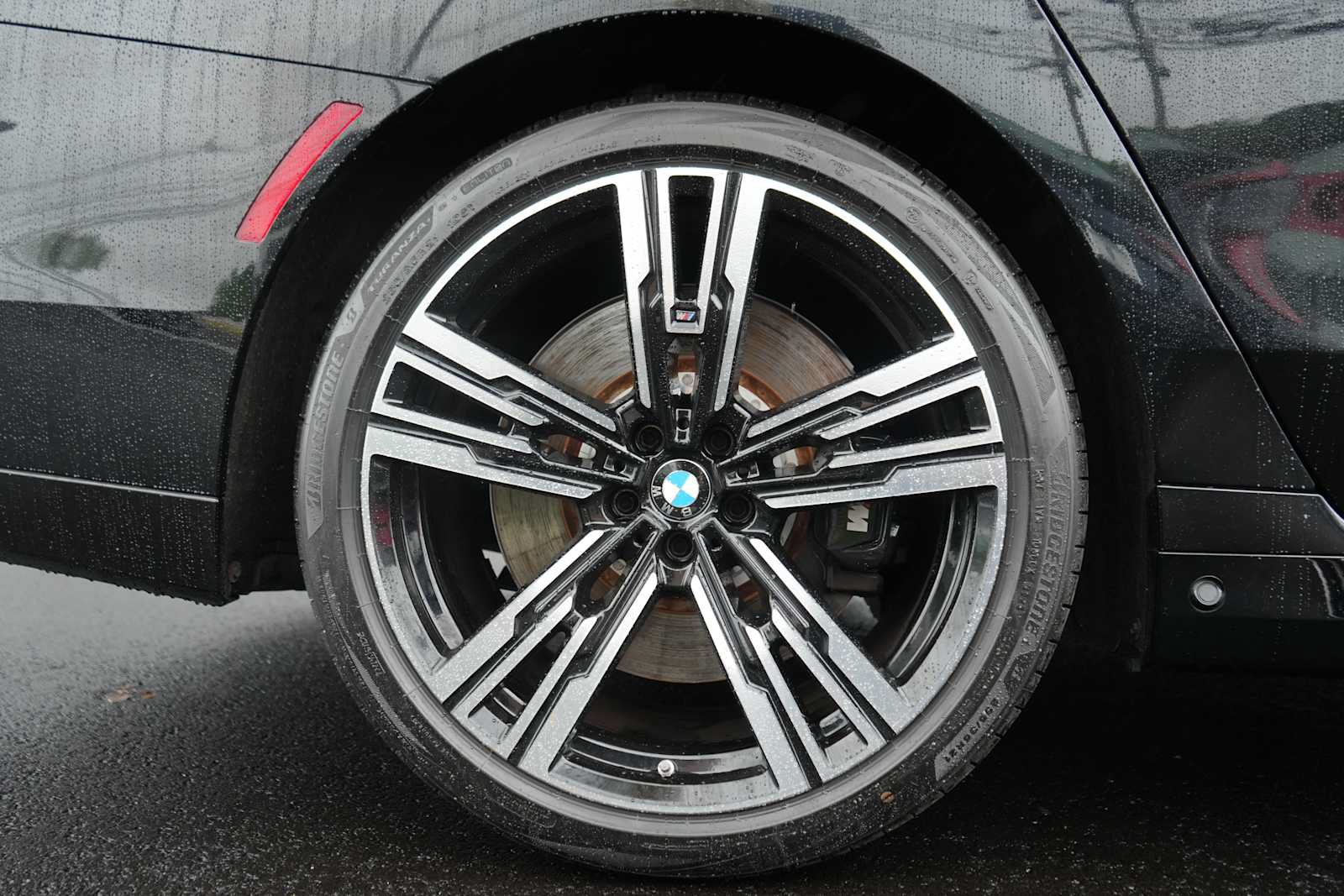 Used 2024 BMW 760i xDrive w/ Executive Package AWD/4WD image 10