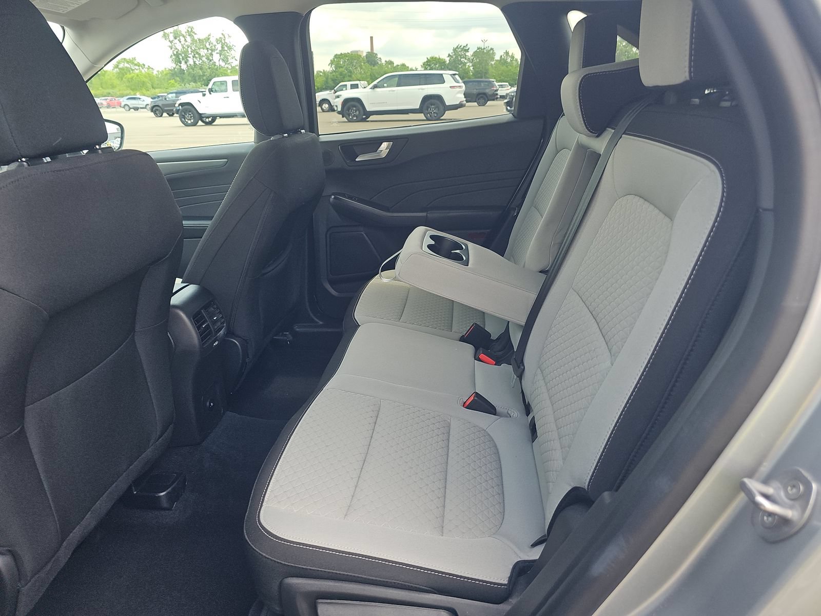 Used 2023 Ford Escape Active w/ Tech Pack #2 AWD/4WD image 8