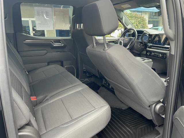 Used 2023 Chevrolet Silverado 1500 LT AWD/4WD image 16
