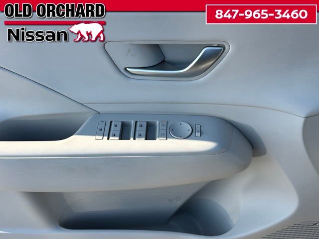 Used 2024 Hyundai Kona Limited image 8