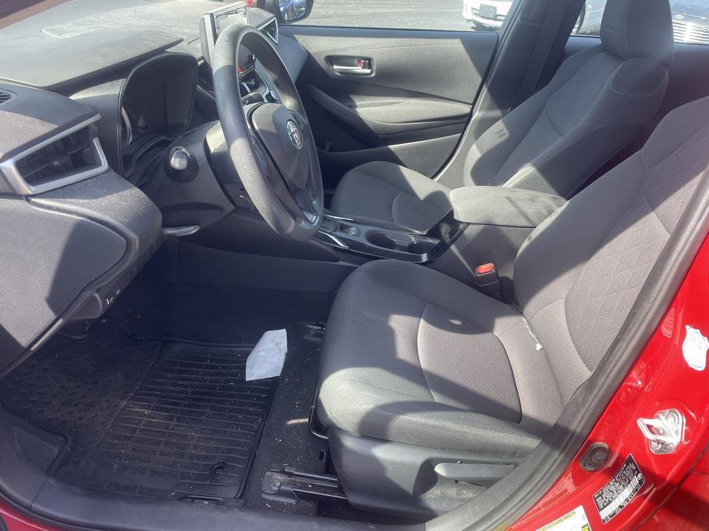 Used 2021 Toyota Corolla LE image 5