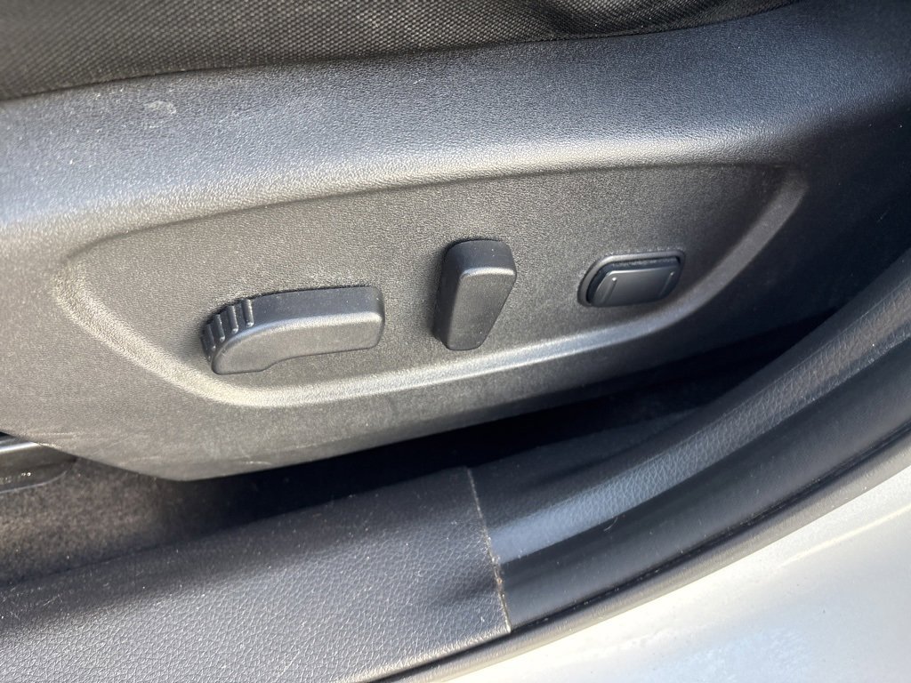 Used 2017 Nissan Rogue SV image 20